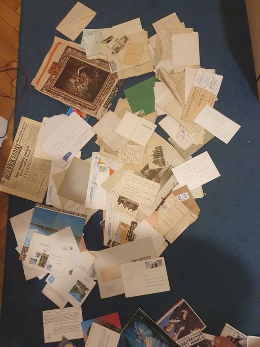 Dokumenty zapiski koperty gazety akty listy itp. z PRLu i starsze
