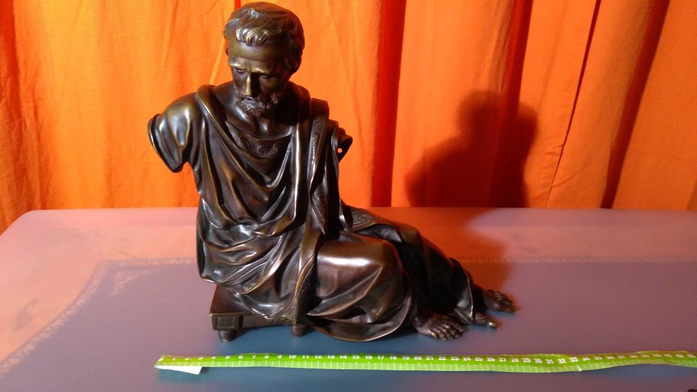 Figura z brązu , stylowa