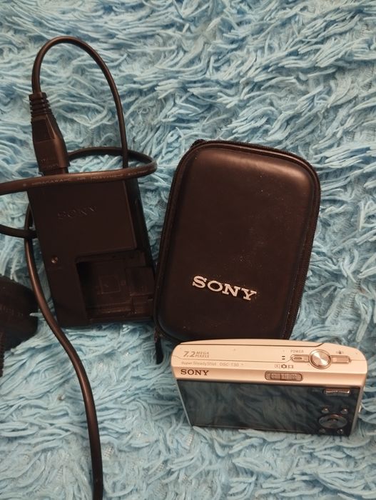 Цифровий фотоапарат Sony Cyber-shot DSC-T30