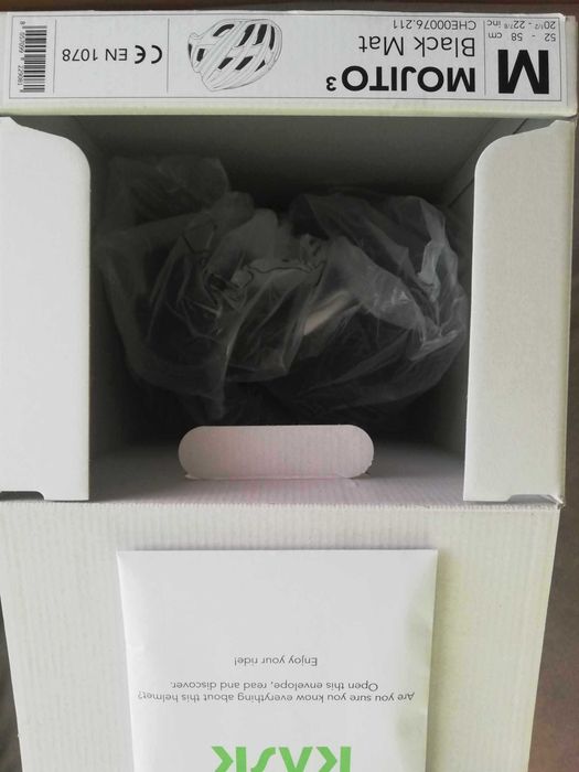 Kask marki KASK Black Mat M