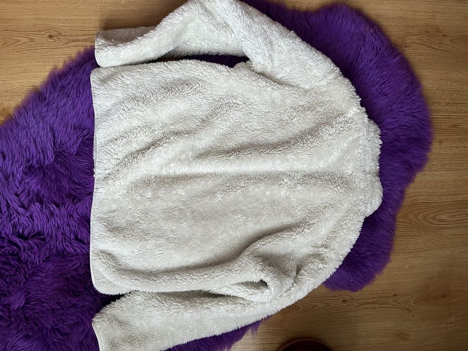 Тепла флісова кофта Teddy, молочного кольору