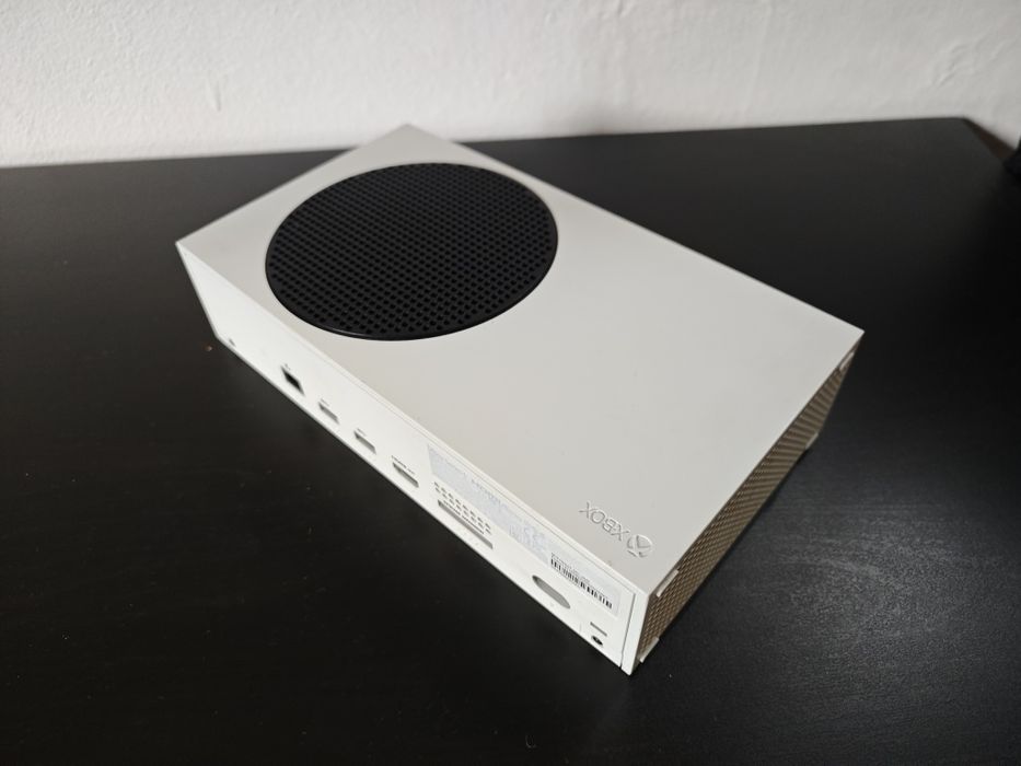 XBOX SERIES S (Para Peças ou Reparação)