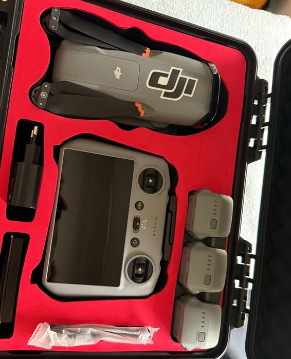 Drone DJI Air 3 Fly More Combo