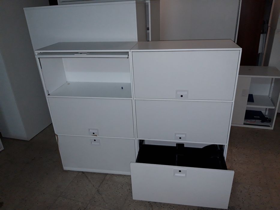 Szafa szafka metalowa biała super stan