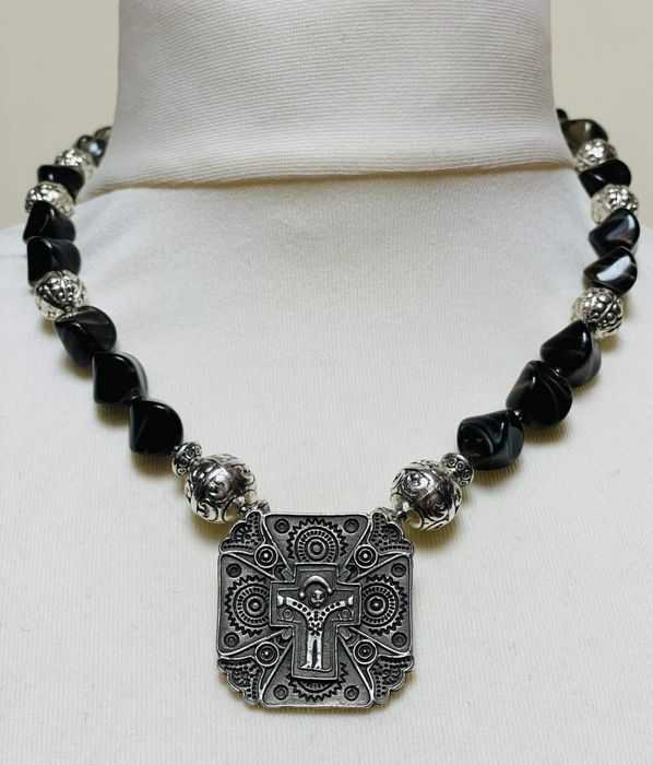 Намисто з срібною зґардою