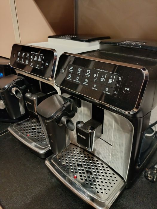 Продам кавомашину Phillips lattego EP3243