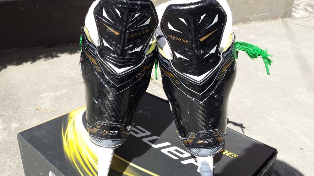 Łyźwy hokejowe bauer roz.3.0 junior supreme  S 29