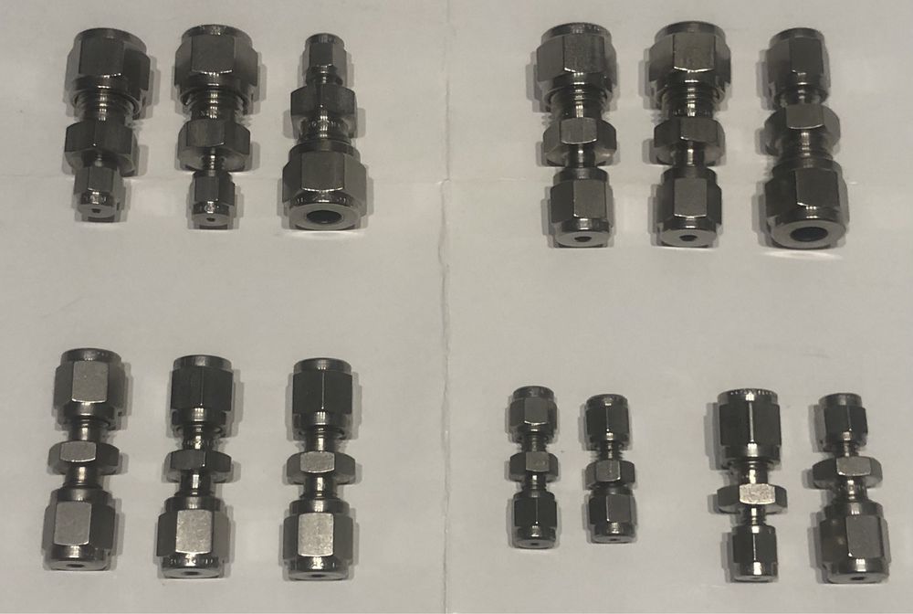 Złączki firmy Gyrolok. 13 sztuk.