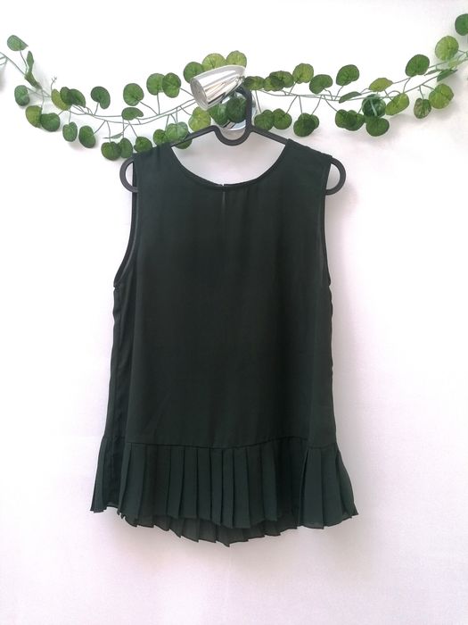 Blusa Preta de Cavas