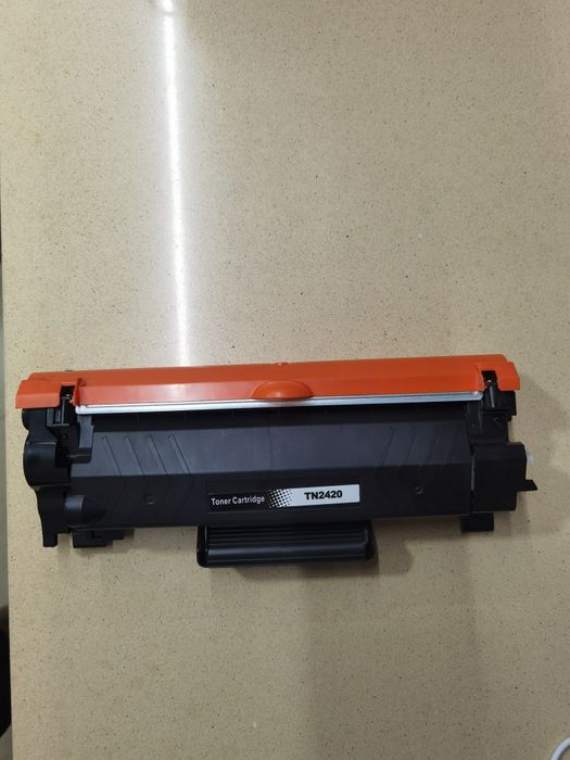 Toner cartridge tn2420