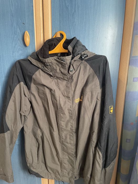 Осенняя ветровка Jack Wolfskin