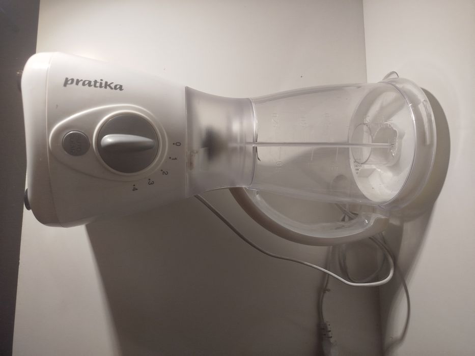 Liquidificador branco