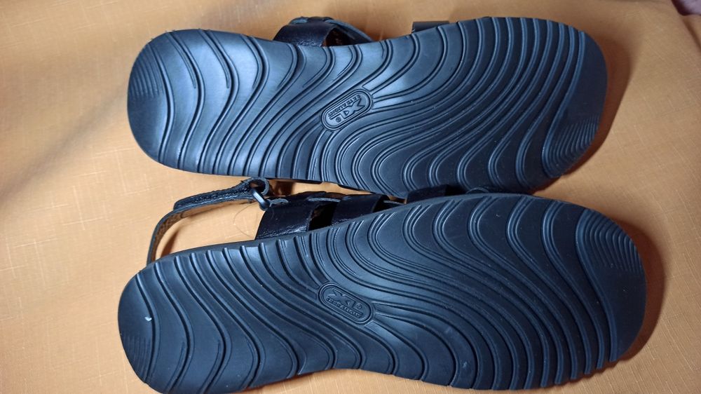 GINO ROSSI 41 skórzane sandały damskie Black exclusive edition