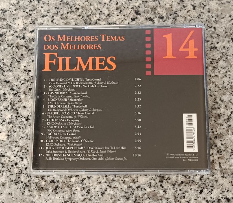 Coleção de 14 CDs de música dos melhores temas dos melhores filmes.