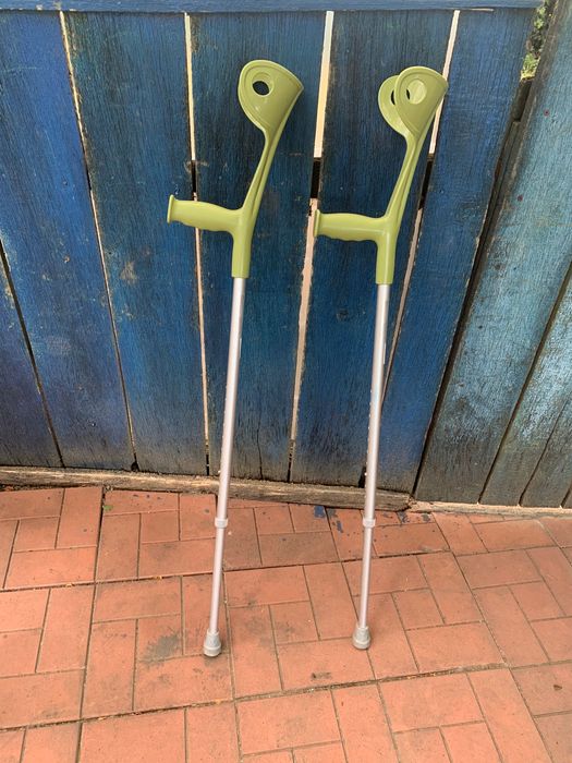 Продам костыли    Б/у