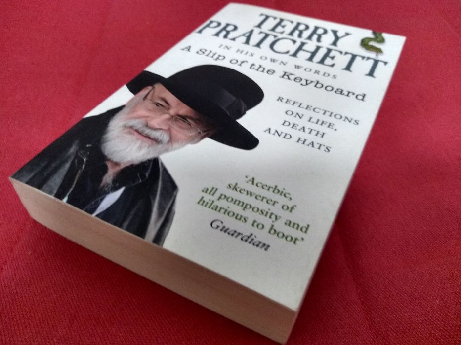 Terry Pratchett - A Slip of the Keyboard