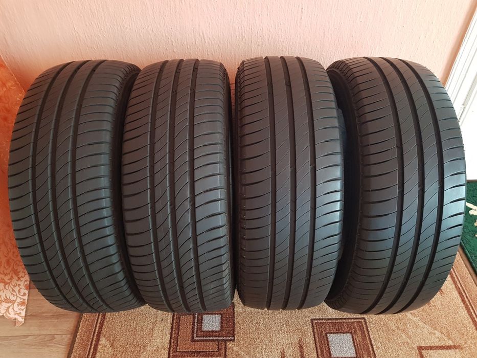 Літні шини MICHELIN AGILIS MO-V 235 60 R17C