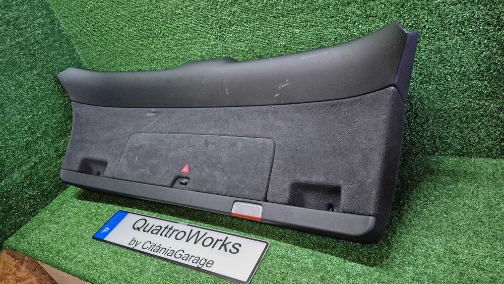 AUDI A4 B6-B7 (8E) AVANT 2000 ATÉ 2008 - Tampa da Mala Original em Excelente Estado PRETA 8E9867979C