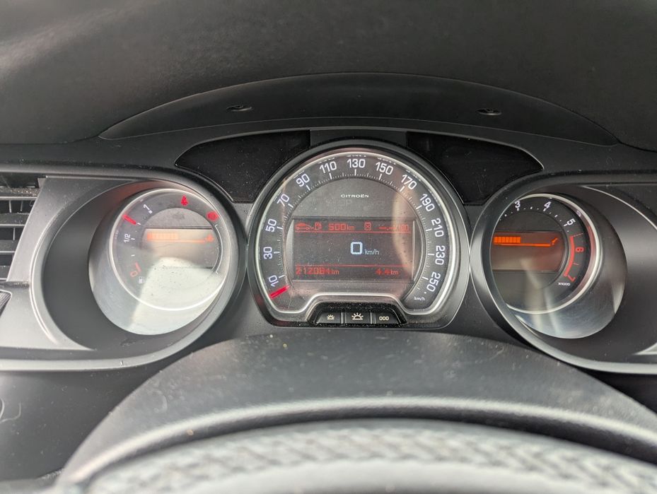 Citroen C5 x7 exlusive 2012