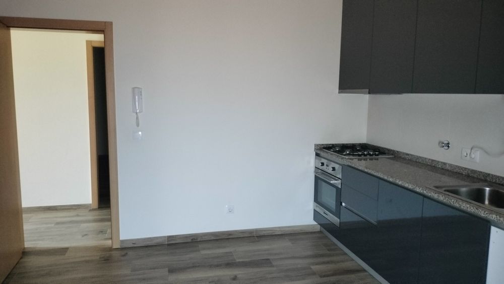 Andar de Moradia T3 para alugar