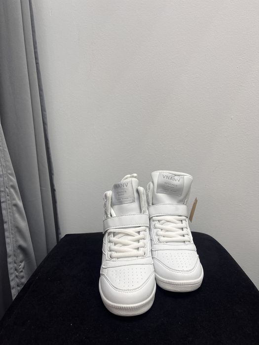 Wysokie buty białe roz.35