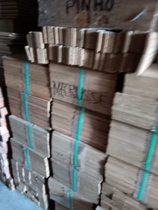 Pavimentos de madeira, exoticas e nacionais.