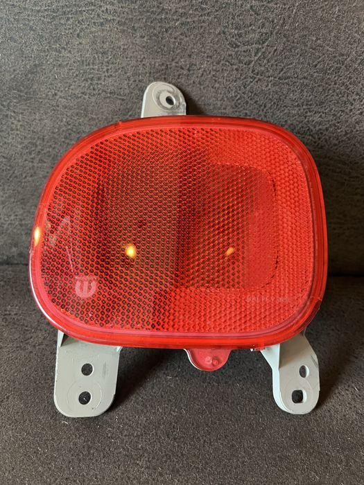 Світловідбивач право Jeep Renegade