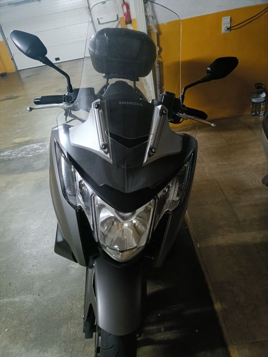 Honda integra 750 dct