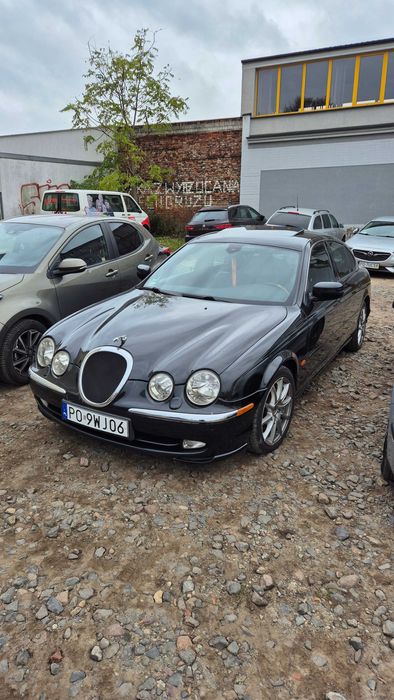 Syndyk sprzeda samochód Jaguar S-Type