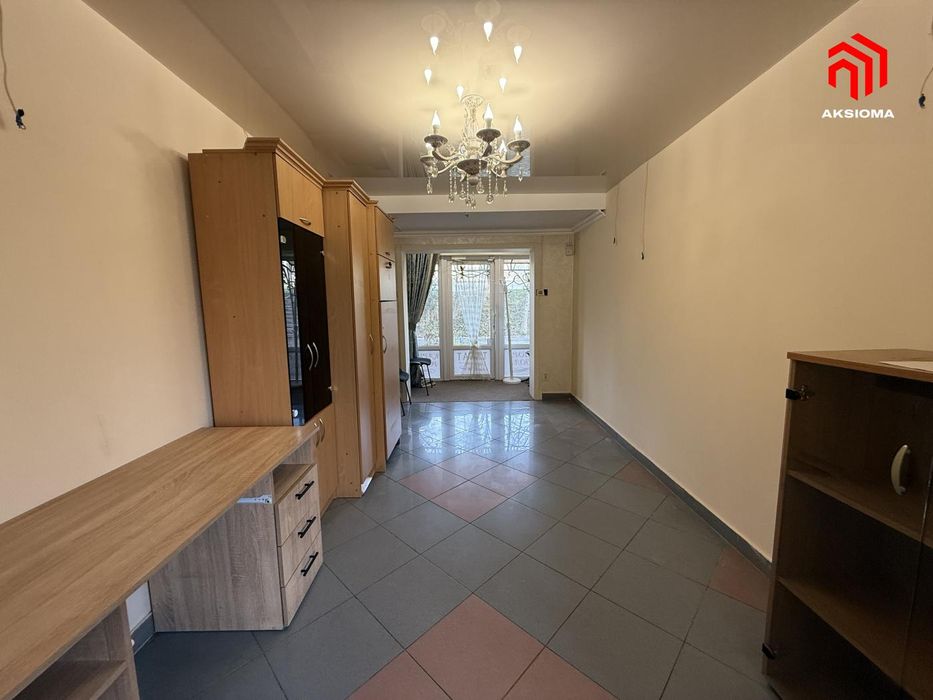 Оренда фасадного приміщення поряд АС2