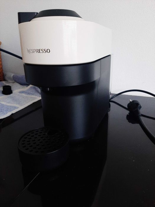 Máquina de café Nespresso vertuo
