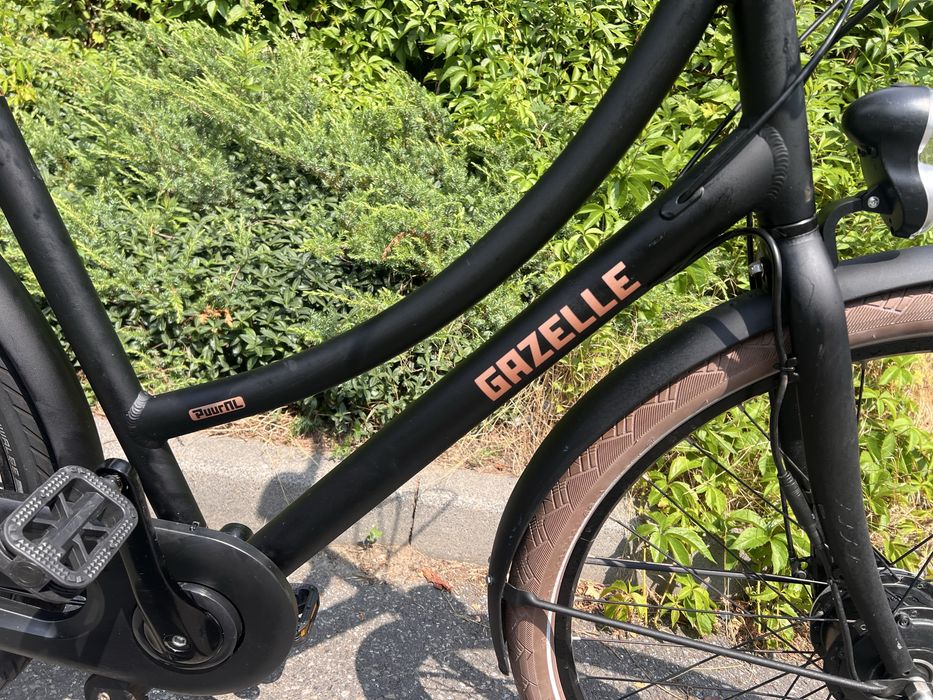 Holenderski rower elektryczny GAZELLE PUURNL 36V z silnikiem BAFANG /A