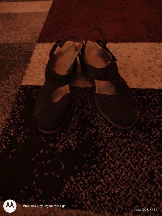 Damskie granatowe sandały