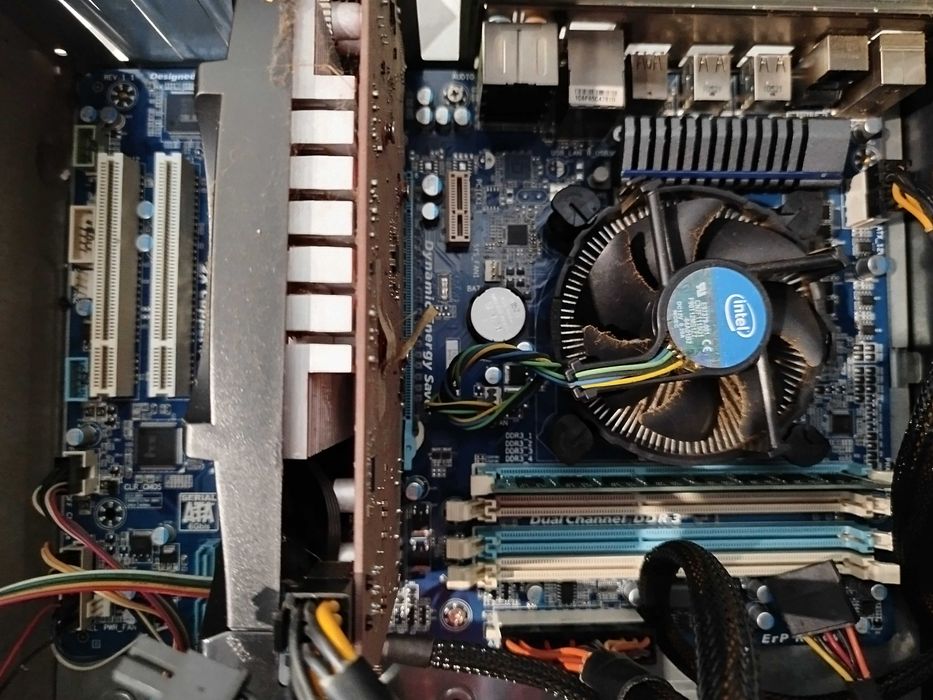 Стационарный компьютер, системный блок. Для учебы, работы.