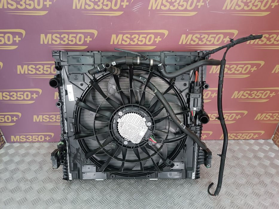 Касета радіаторів БМВ Х7 Г07 BMW X7 G07 17115A5C817 радиатор розборка шрот запчастини