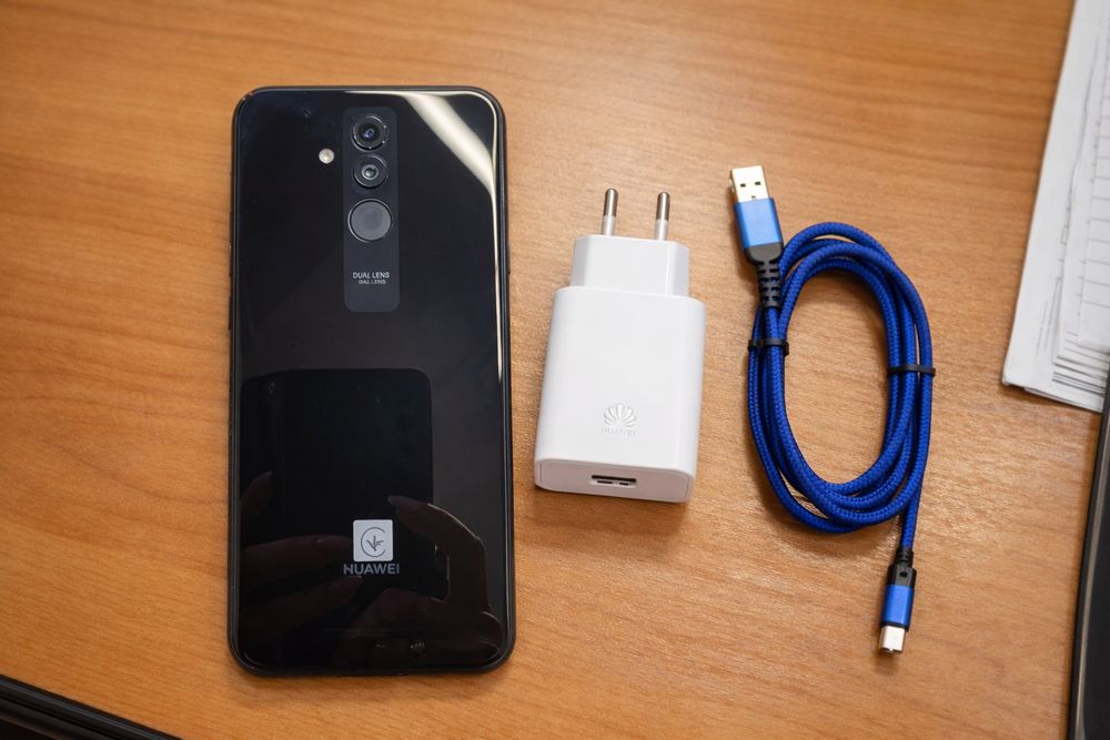 Huawei Mate 20 Lite Dual SIM