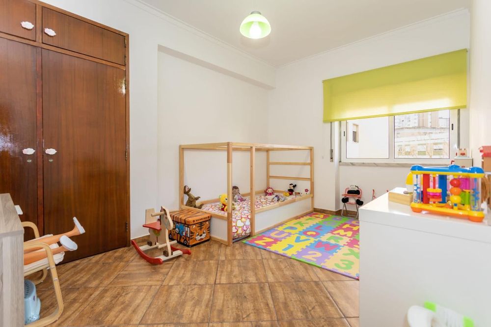 Apartamento para arrendar Miratejo