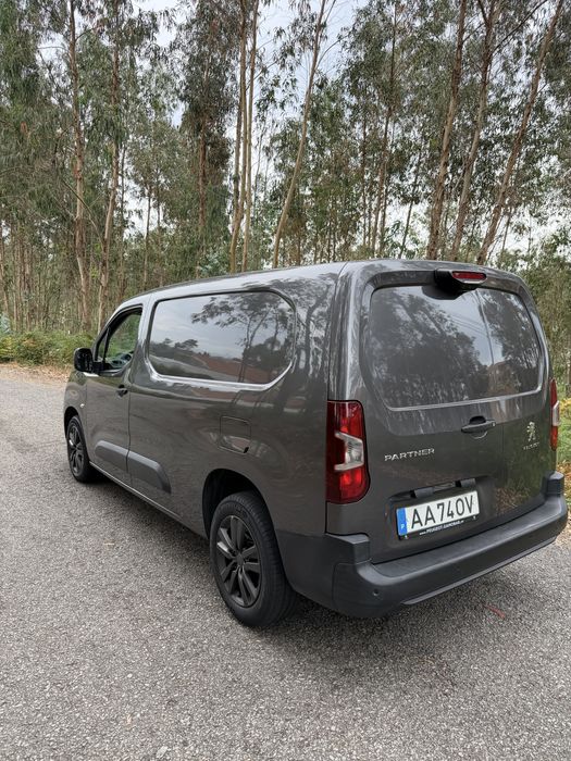 Peugeut partner longa 1.5 cx. Autom. 130cv