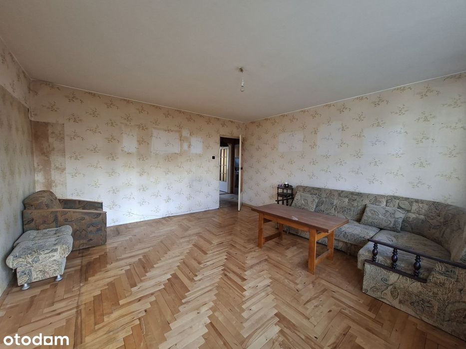 Mieszkanie do remontu z balkonem