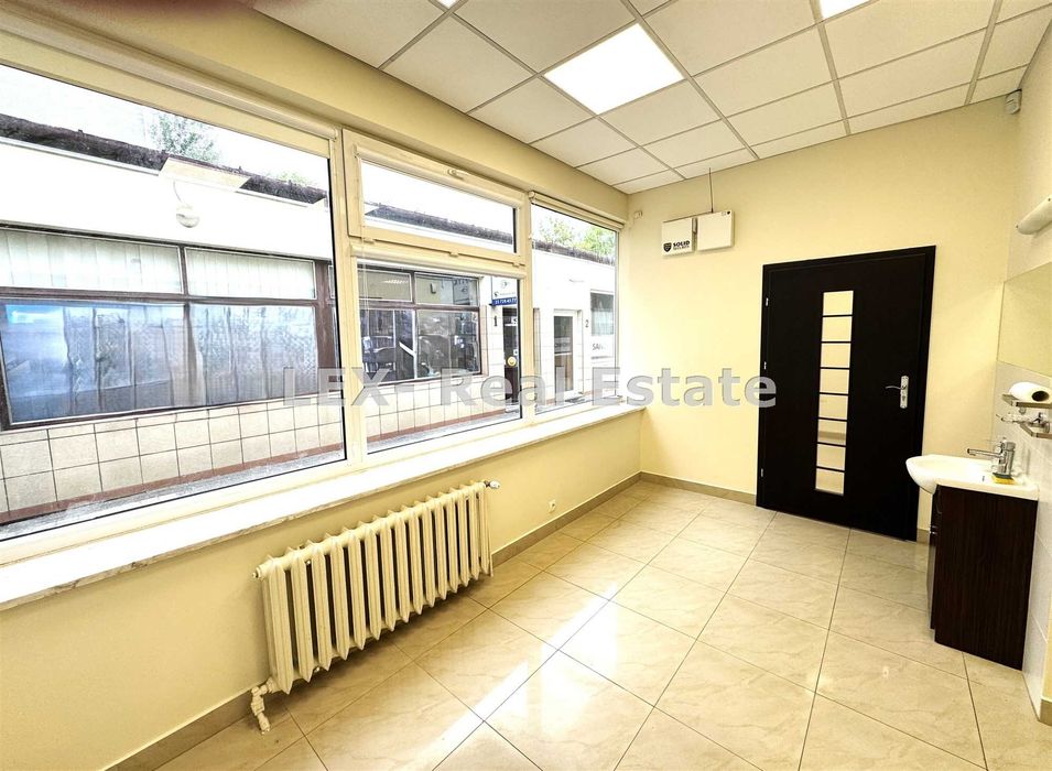 Centrum Pruszkowa | lokal usługowy 33 m² po odświeżeniu, dostępny od zaraz.