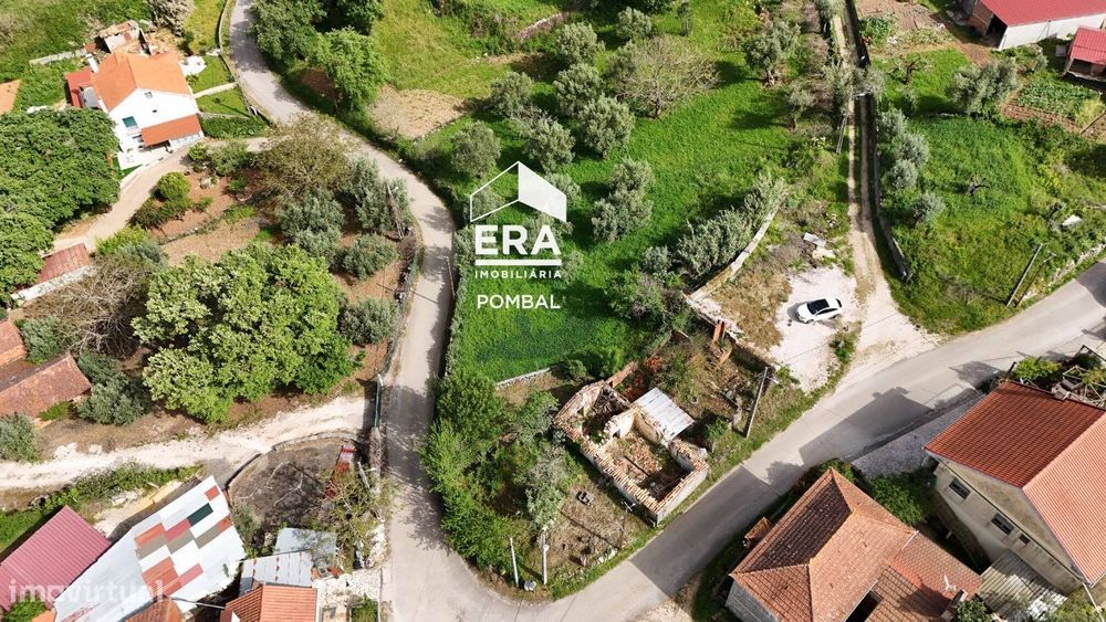Ruína em Abiul com 450m2 de terreno