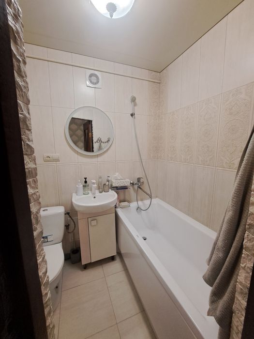 Центр 2-х кімн. кварира з ремонтом, можливо євідновлення