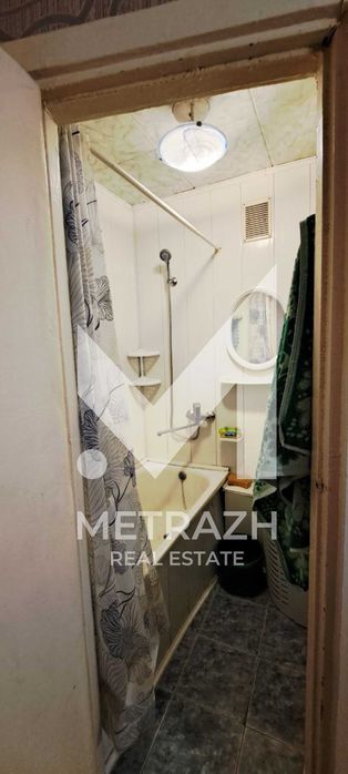 Продам 2КОМ квартира с капремонтом, 2 этаж, Новые Дома, Дворец спорта