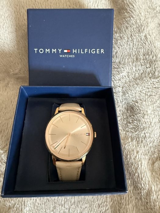 Relogio Tommy Hilfiger em Pele