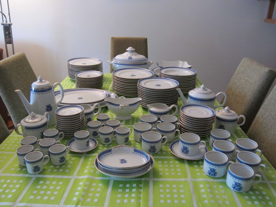 Serviço jantar, chá e café Vista Alegre (100 pç)-Modelo Cozinha Velha