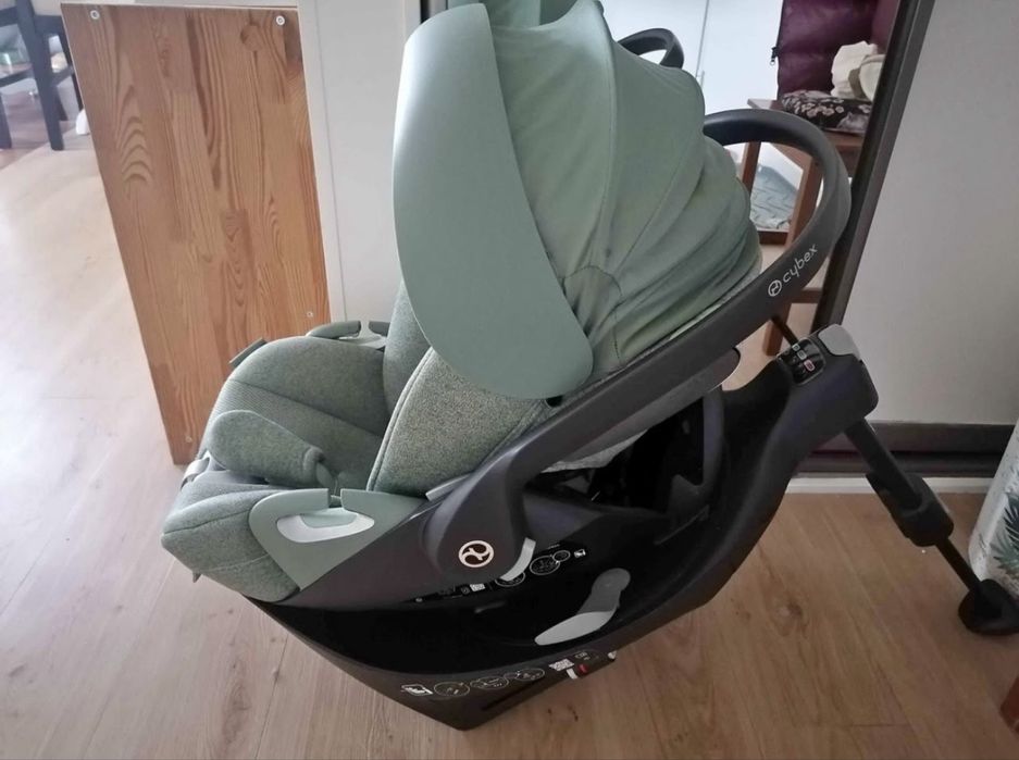 Fotelik Cybex cloud t Platinum