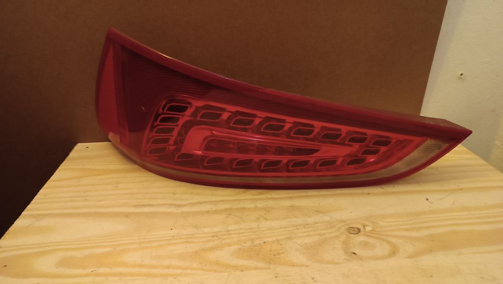 Vendo farolim esquerdo de Audi A5 ano 2009/12