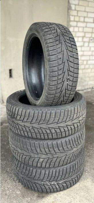Шины зимние 255/45 r20