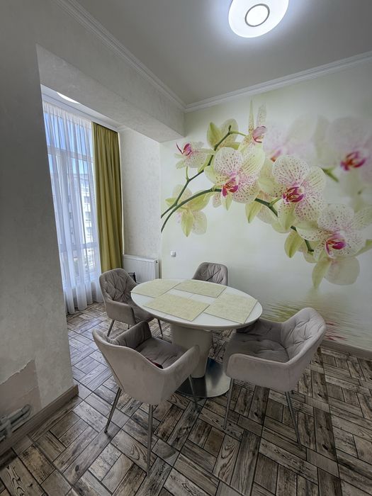 Продам 2 комнатную квартиру 70м2, ЖК Оливия