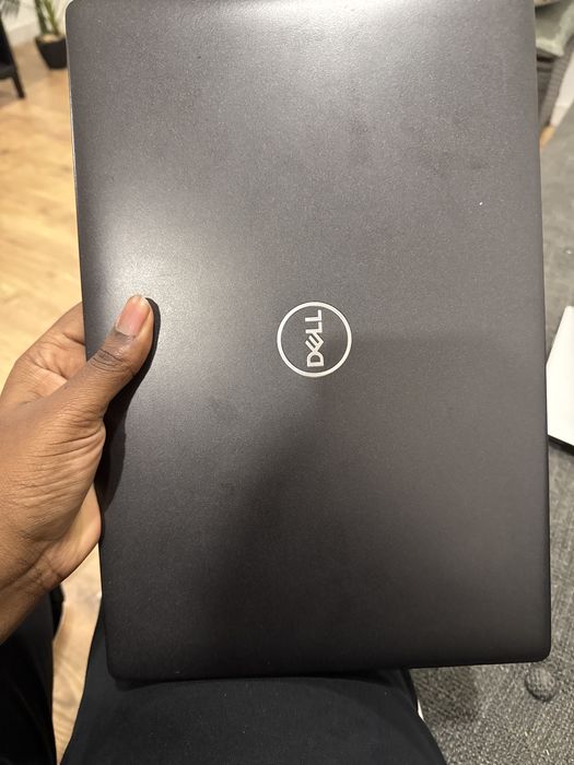 Computador Latitude Dell 5400